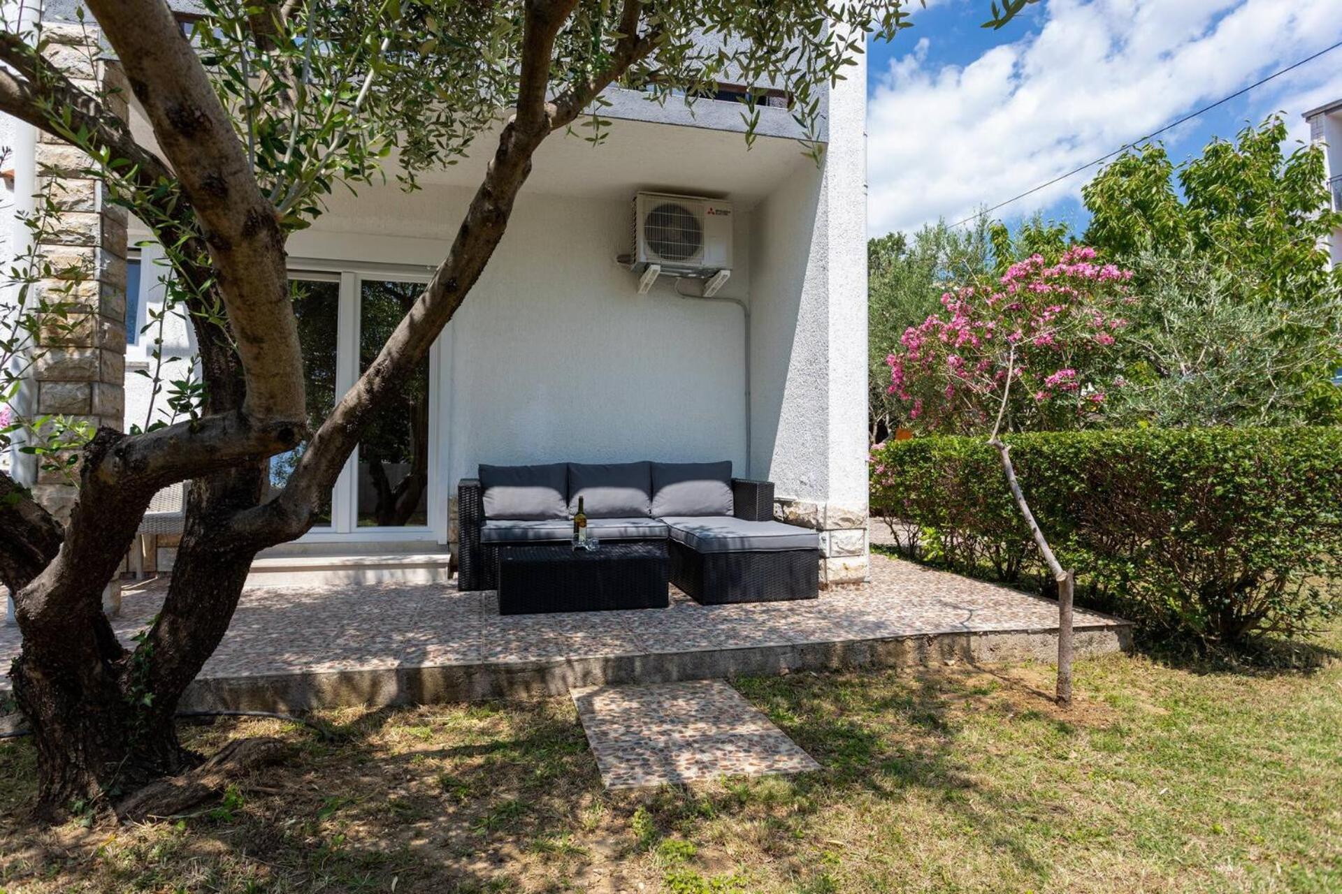 Apartments Bernardeta 2 Baška Exteriör bild