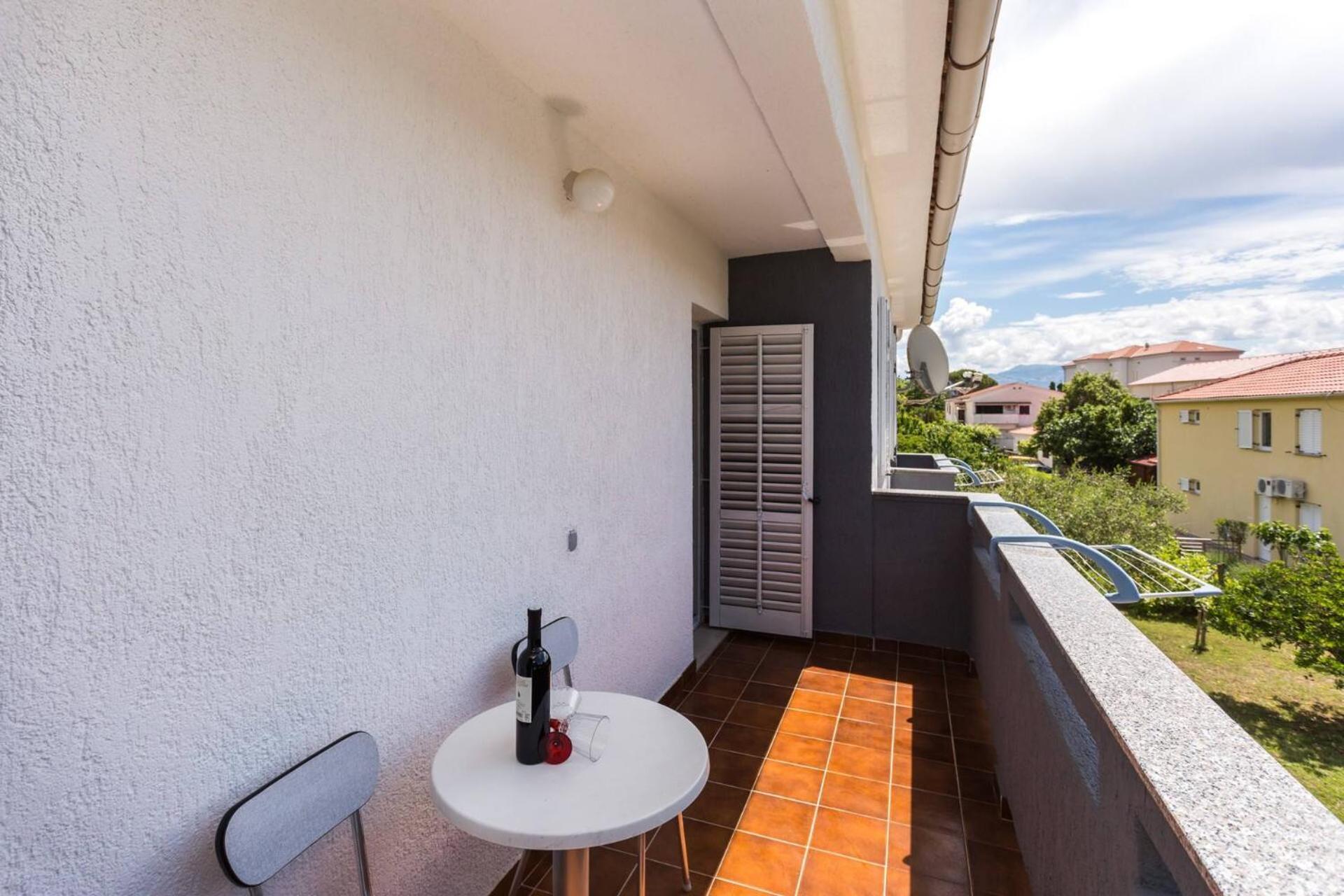 Apartments Bernardeta 2 Baška Exteriör bild